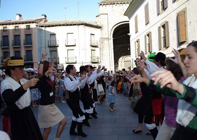 Año 2009 Baila con nosotros. Festival Folklórico de los Pirineos de Jaca