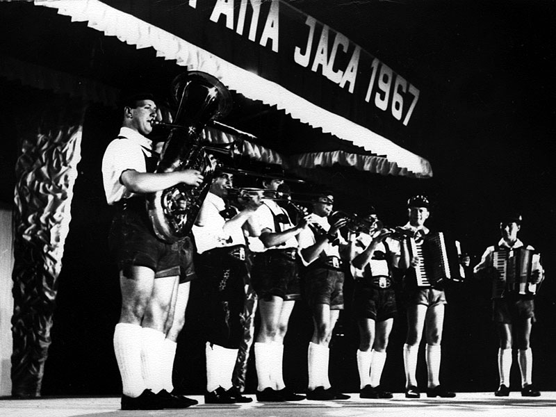 Fotos del Festival Folklórico de los Pirineos de Jaca. Año 1965