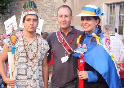 Voluntarios del Festival. Fotos: archivos personales cedidas al Ayuntamiento