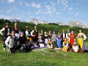 Asociación Grupo de Jota Uruel de Jaca (HUESCA)