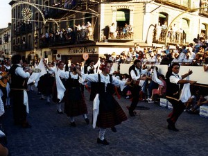 Año 1987. Festival Folklórico de los Pirineos de Jaca © Archivo Municipal