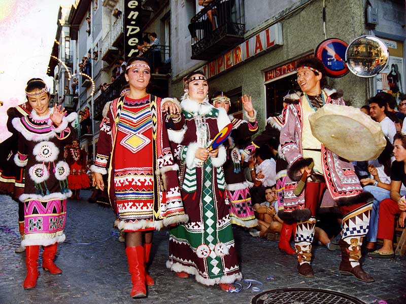 Fotos del Festival Folklórico de los Pirineos de Jaca. Año 2009