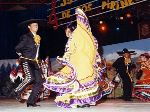 Año 2001 México. Festival Folklórico de los Pirineos de Jaca. Gabinete de Prensa