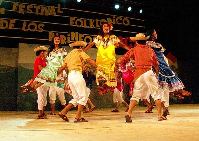 Año 2007 Bolivia. Festival Folklórico de los Pirineos de Jaca
