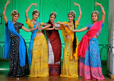 Conjunto Folklórico Nacional “Sabo” Uzbekistan