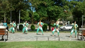 Pasacalles del Conjunto Folklórico Tarlac State University de ‎Filipinas