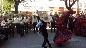 Pasacalles de los grupos