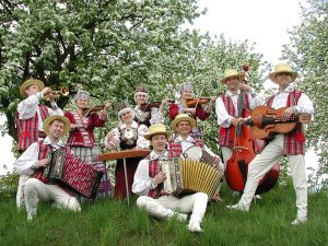 Bielorrusia: Conjunto folklórico “Radost”