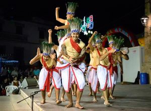 India: Conjunto folklórico “RAAGA”