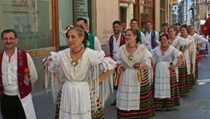 Pasacalles y Tapa-Festi Grupo Folklórico “Virgen de la Vega” de Murcia