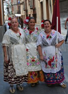 Pasacalles y Tapa-Festi Grupo Folklórico “Virgen de la Vega” de Murcia