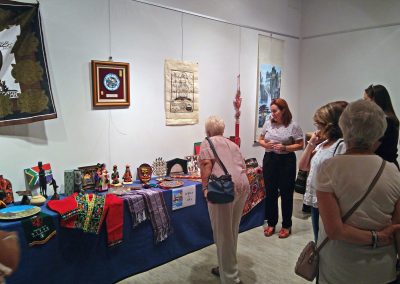 Inauguración de la exposición “Retrospectiva del Festival”, con una muestra de los recuerdos recibidos a lo largo de su historia.