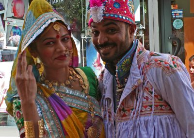 Pasacalles y Tapa-Festi India: Conjunto folklórico “RAAGA”