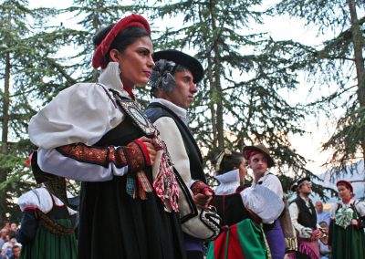 esfile final del Festival Folklórico de los Pirineos 2017