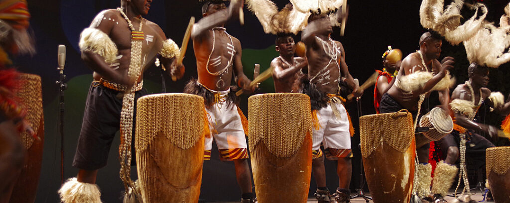 Conjunto Folklórico “CRANE” de Uganda