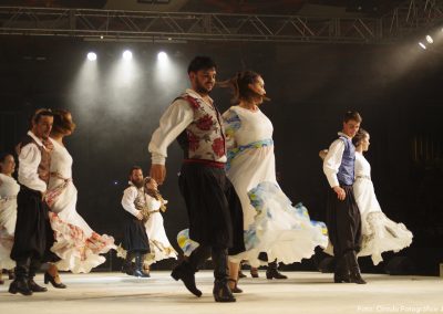 Uruguay: Conjunto Folklórico "CANELONES" Danza independiente