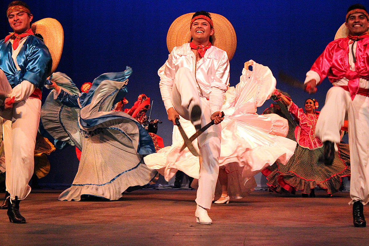 Ballet Folklórico “TEPENAHUALT” de Nicaragua