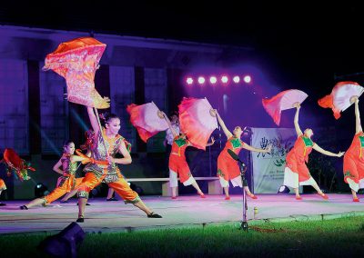 Taiwán: Conjunto Folklórico "DON - DON DANCE THEATER"