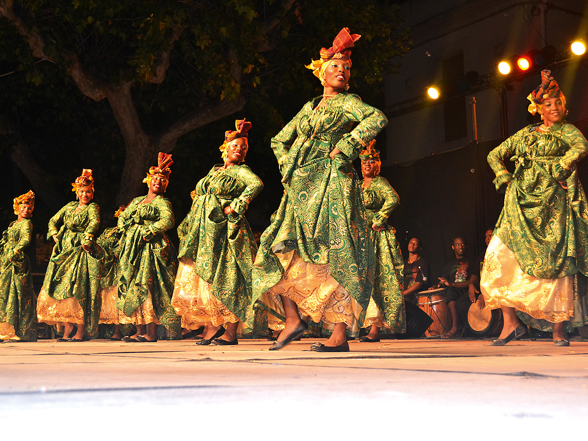 Albania: Grupo Folklórico nacional "Arbana"