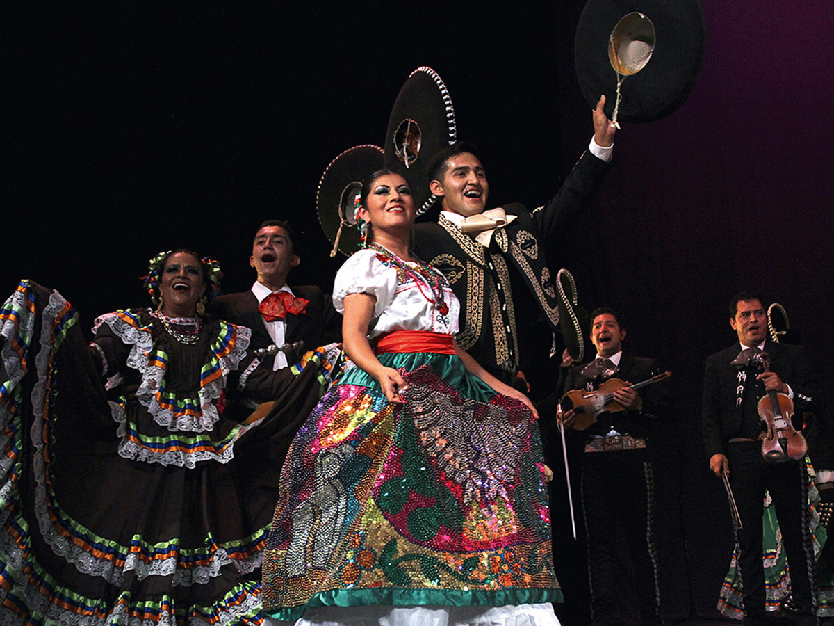 Albania: Grupo Folklórico nacional "Arbana"