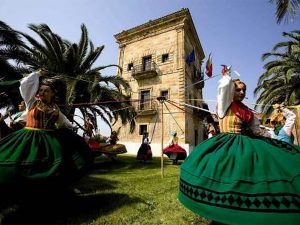 España: Asociación Cultural Coros y Danzas de Santander