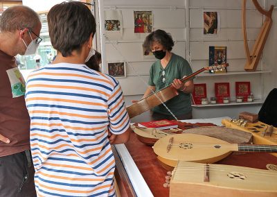 Feria de luthiers Festival Folklórico de los Pirineos