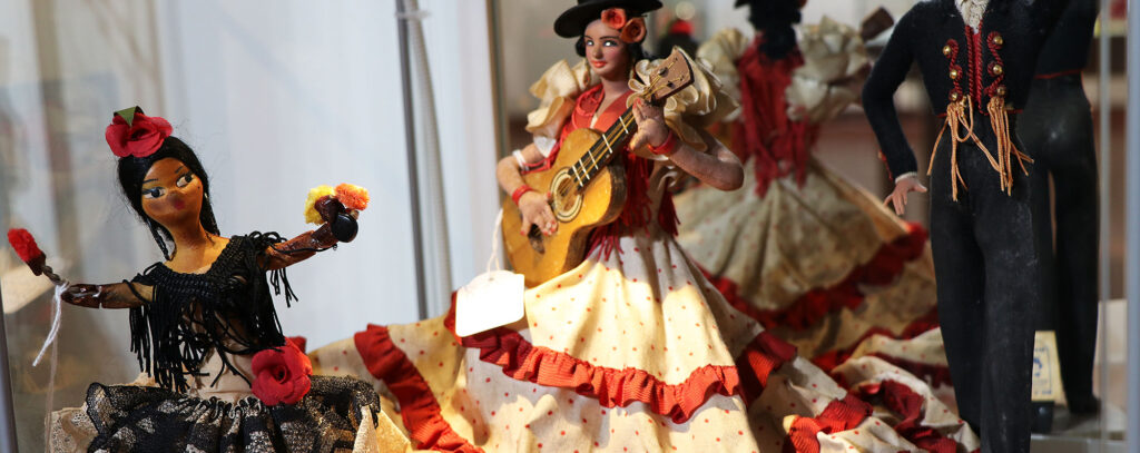 Ciudadela de Jaca. Exposiciones del Festival Folklórico de los Pirineos 2021