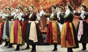 Conjunto Folklórico nacional ‘Etnos’. República de Macedonia del Norte