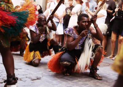 Conjunto Folclórico Nacional “Crane Performers” – Uganda