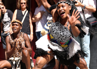 Conjunto Folclórico “Ezimnyama Dance Company” – Zimbabue